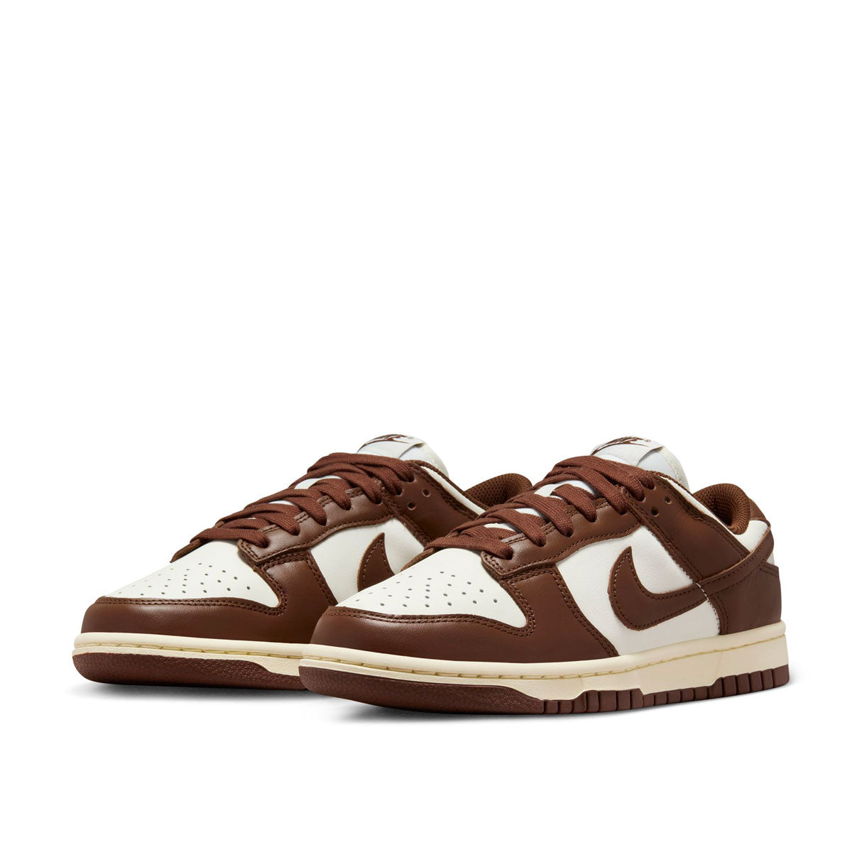 W Dunk Low